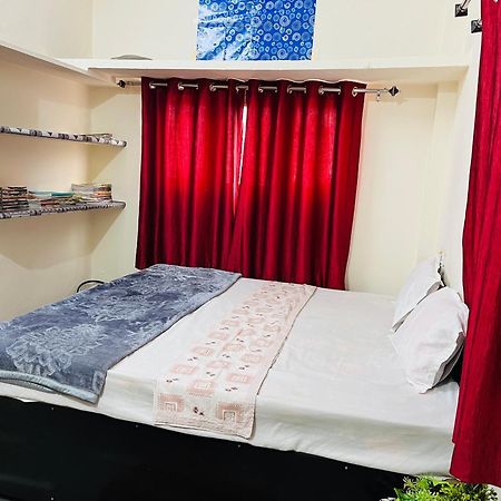 Tiwari G Home Stay Уджайн Екстериор снимка
