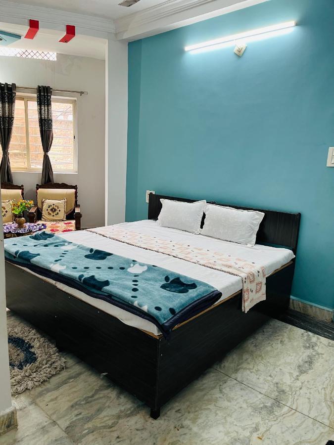 Tiwari G Home Stay Уджайн Екстериор снимка