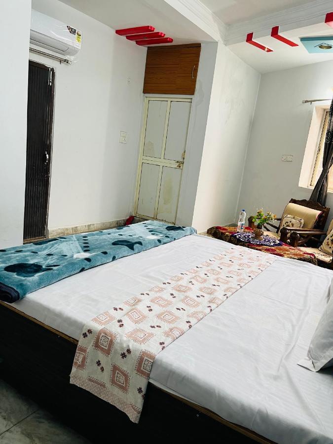 Tiwari G Home Stay Уджайн Екстериор снимка