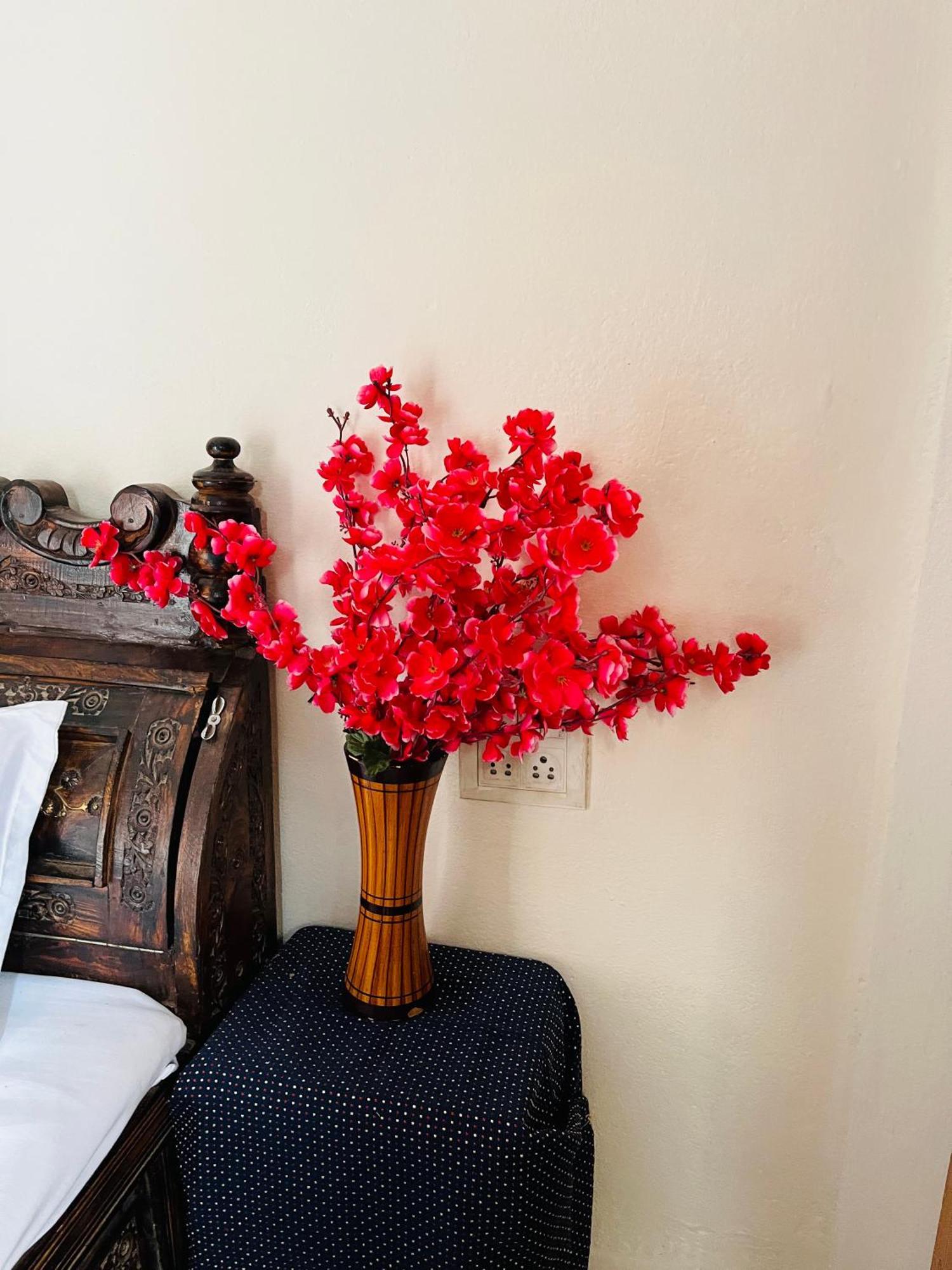 Tiwari G Home Stay Уджайн Екстериор снимка
